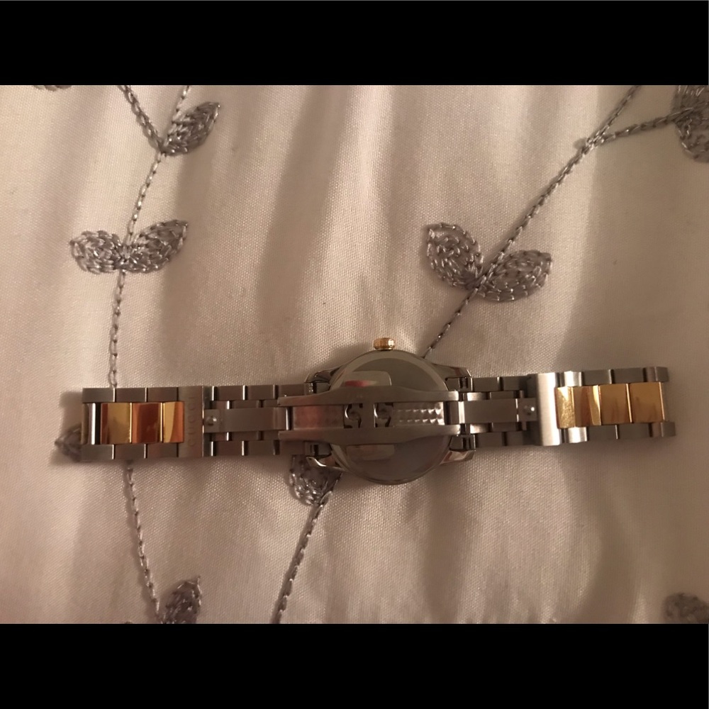 Gucci Two-Tone Watch - Picture 6 of 8